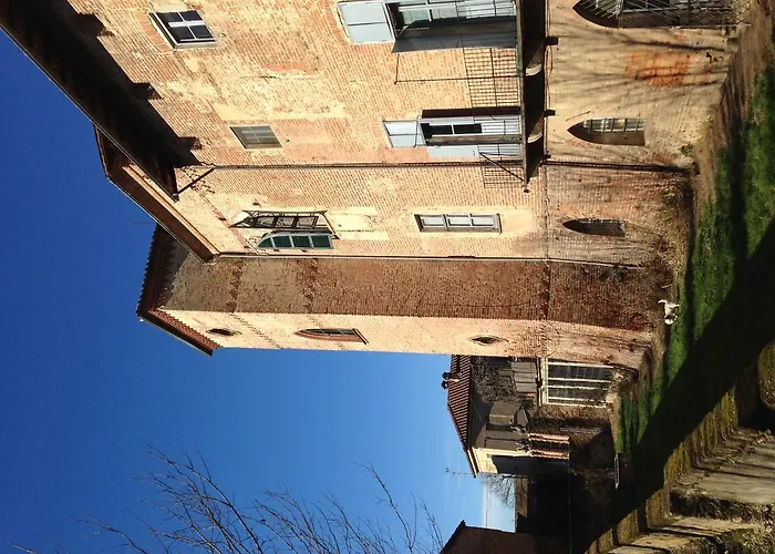 Castello Sannazzaro Giarole