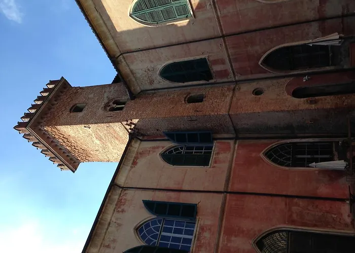Alojamento de Acomodação e Pequeno-almoço Castello Sannazzaro Giarole
