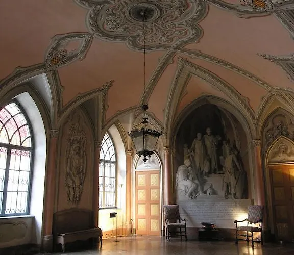 Oda ve Kahvaltı Castello Sannazzaro